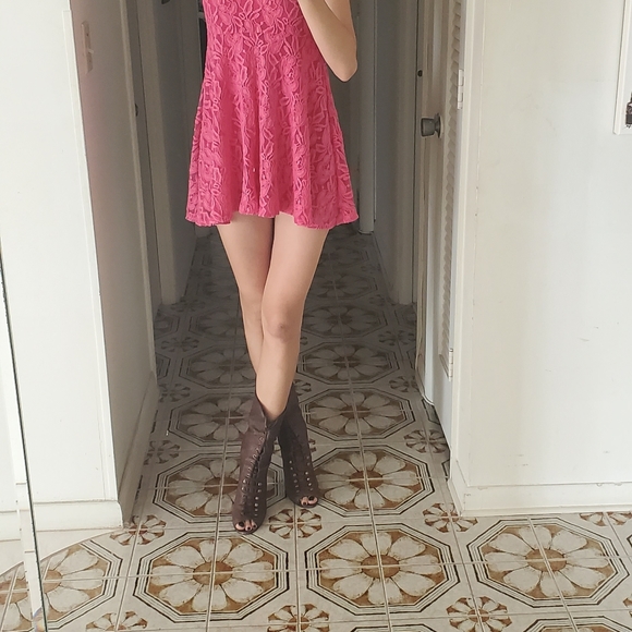 Guess Gwowenson Leather Boots - Picture 8 of 8